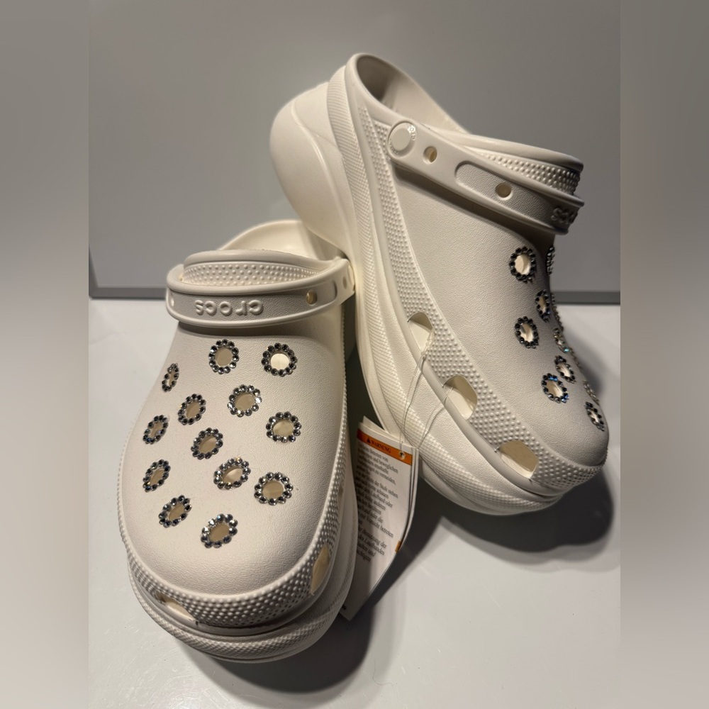 CROCS BAE EMBELLISHED ACCENTS DESIGN WHITE CLOG SANDALS WOMEN US SZ 8